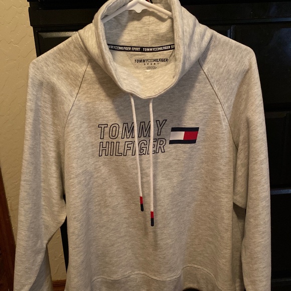 Sweatshirt - Picture 1 of 2